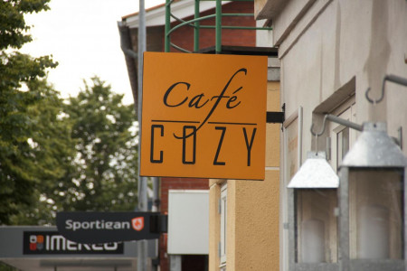 Cafe Cozy søger medarbejdere...del af Hedensted Handelsforening
